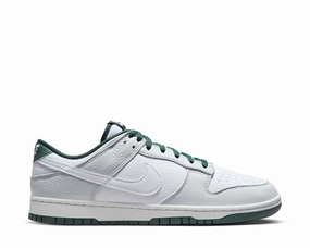 Nike Dunk Low Retro SE "Vintage Green" Nike essential sneakers for sport and street