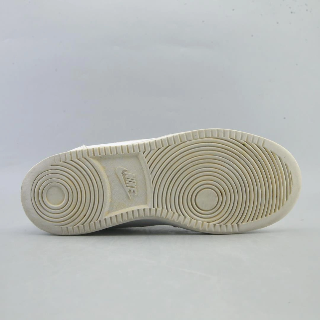 NIKE EBERNON LOW sleek Nike sneaker angles