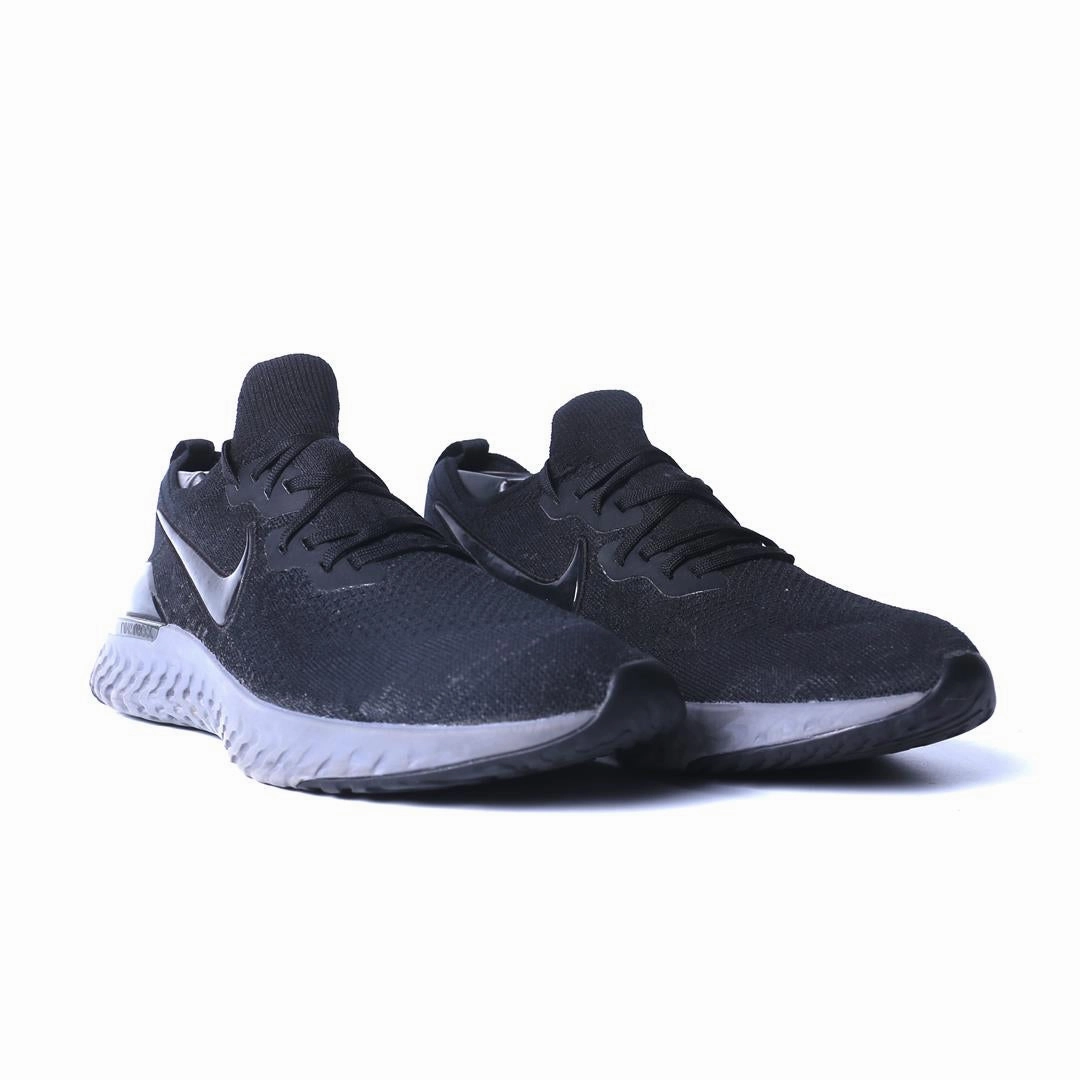 NIKE  EPIC REACT FLYKNIT 2 stylish Nike trainer looks