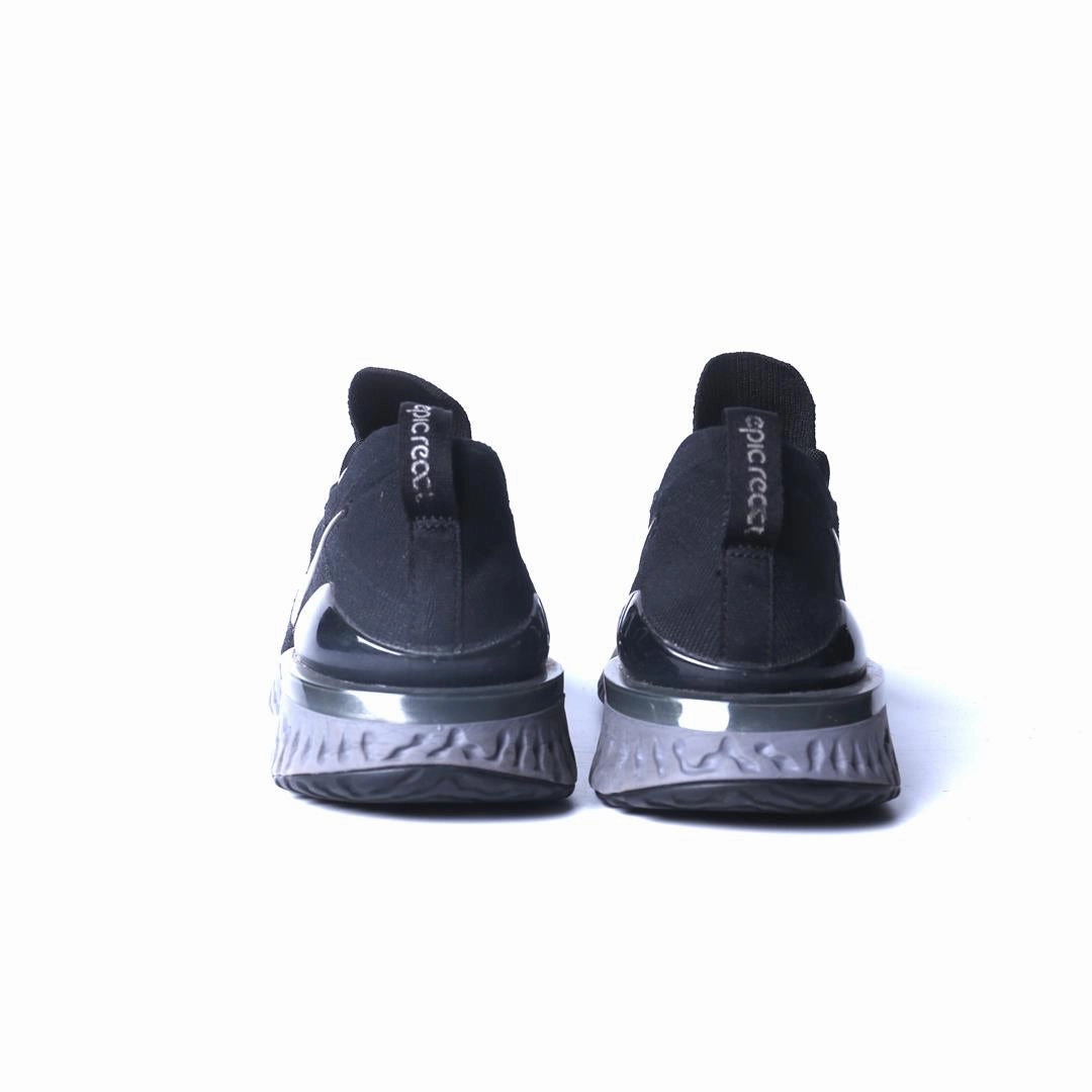 NIKE  EPIC REACT FLYKNIT 2 stylish Nike trainer looks