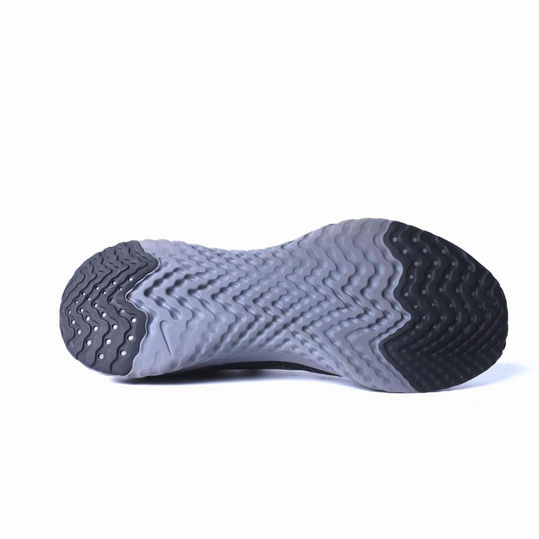 NIKE  EPIC REACT FLYKNIT 2 stylish Nike trainer looks