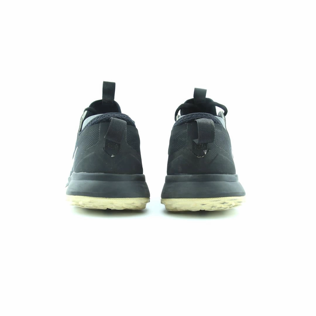 NIKE FI BERMUDA Nike athletic footwear visuals