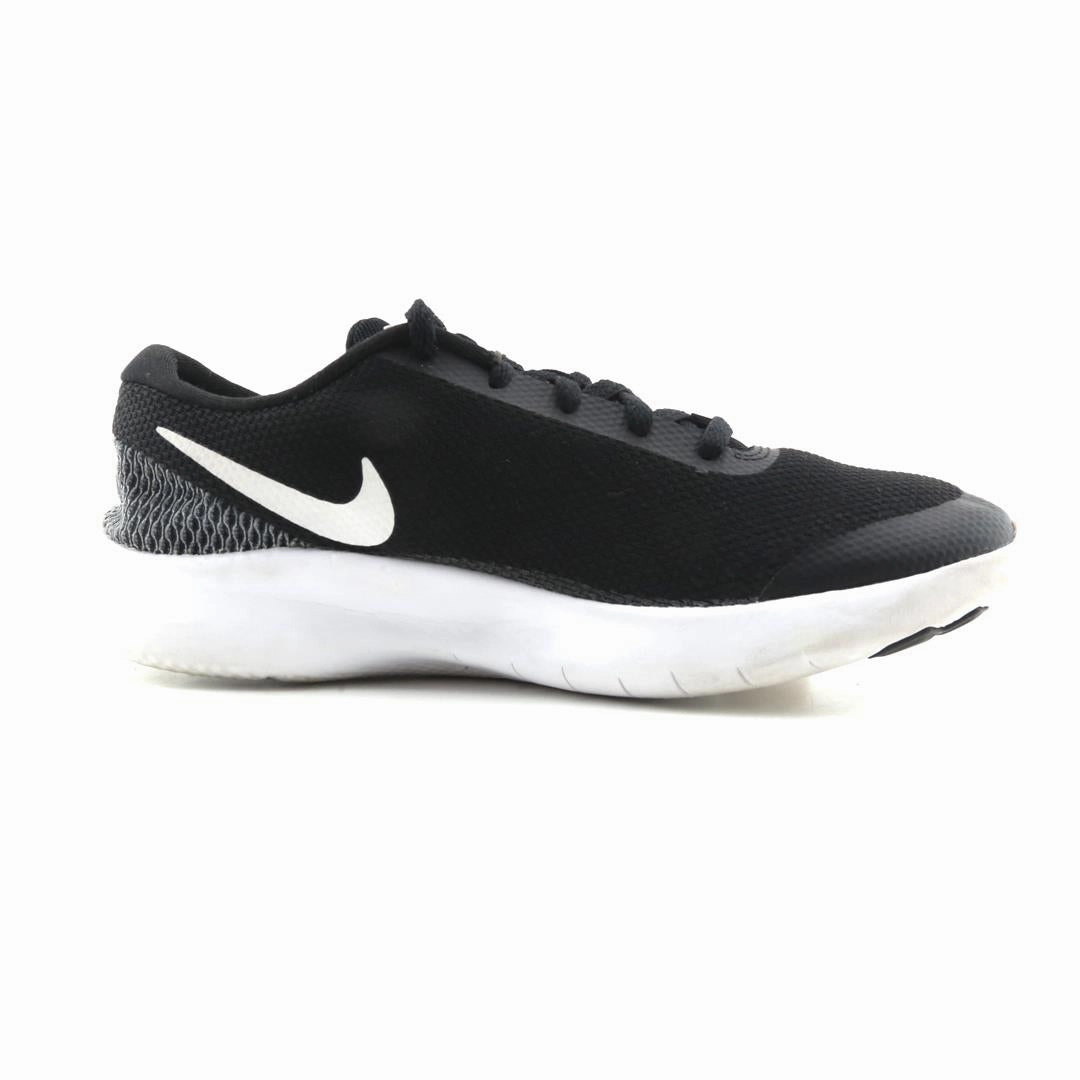 NIKE FLEX EXPERIENCE RN 7 classic Nike shoe photos