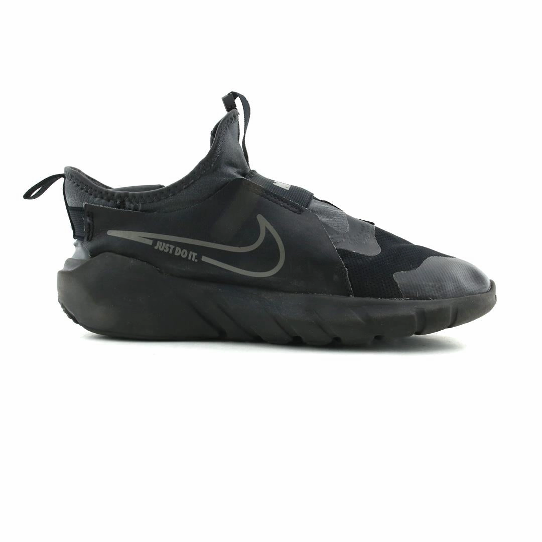 NIKE FLEX RUNNER 2 sleek Nike sneaker angles