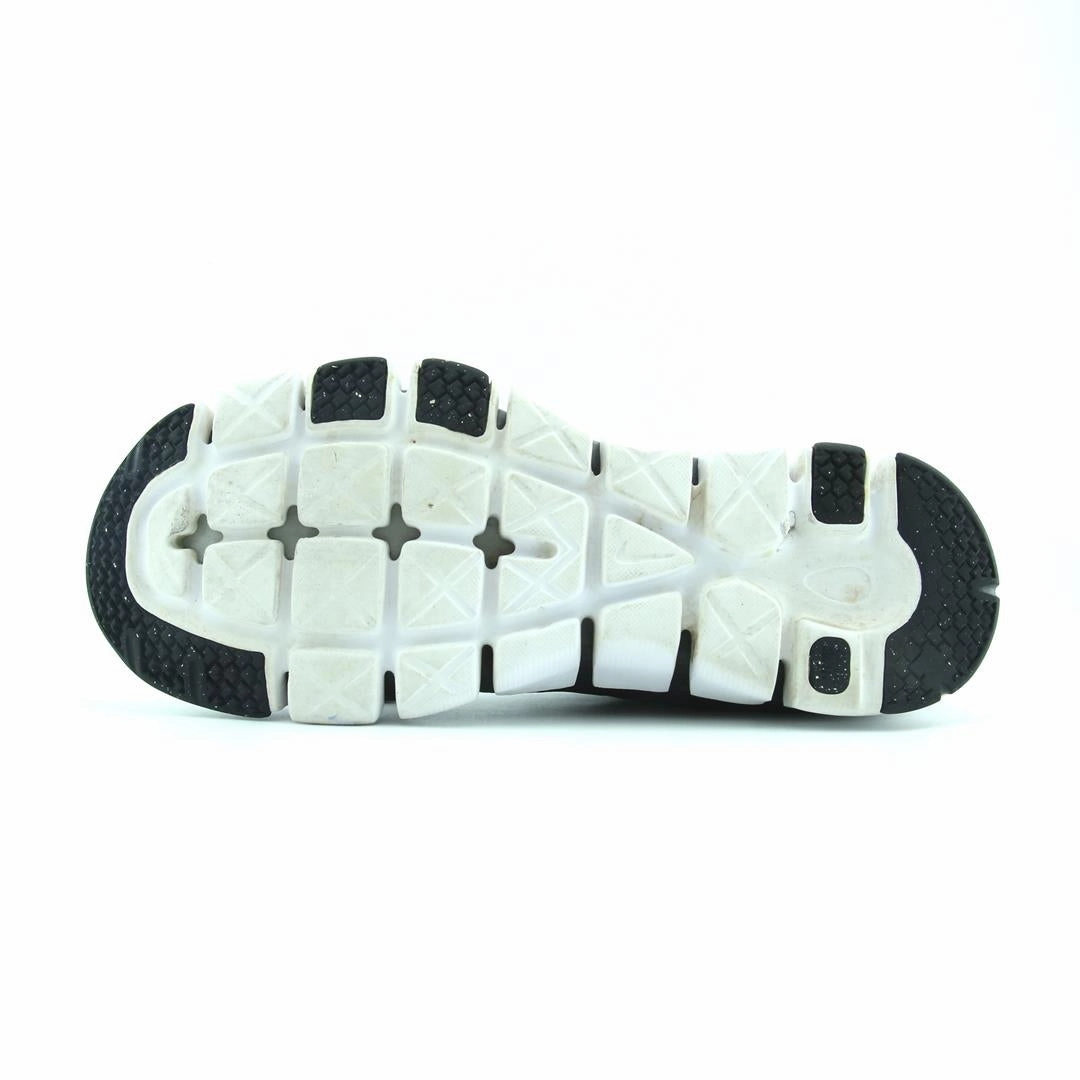 NIKE FLEX SHOW TR stylish Nike trainer looks