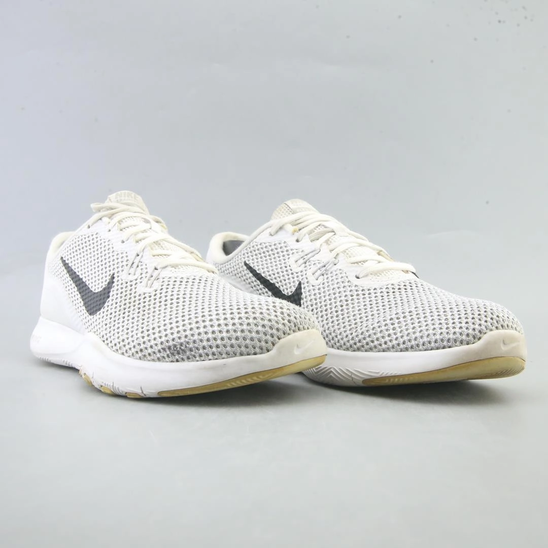 NIKE FLEX TR 7 classic Nike shoe photos