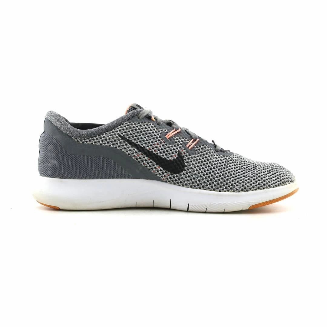 NIKE FLEX TR 7 Nike performance shoe shots