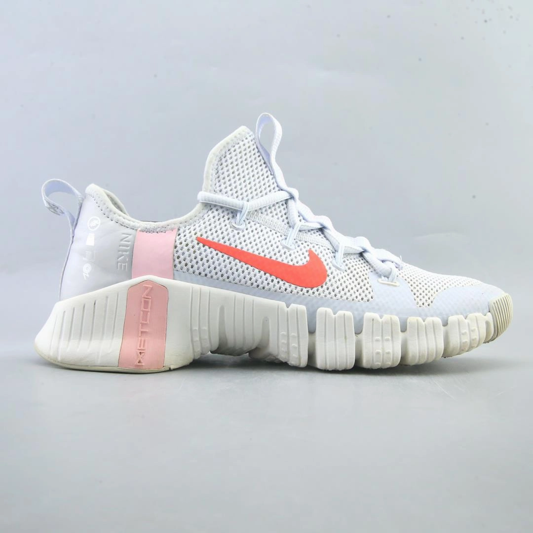 NIKE FREE METCON 3 sporty Nike shoe designs