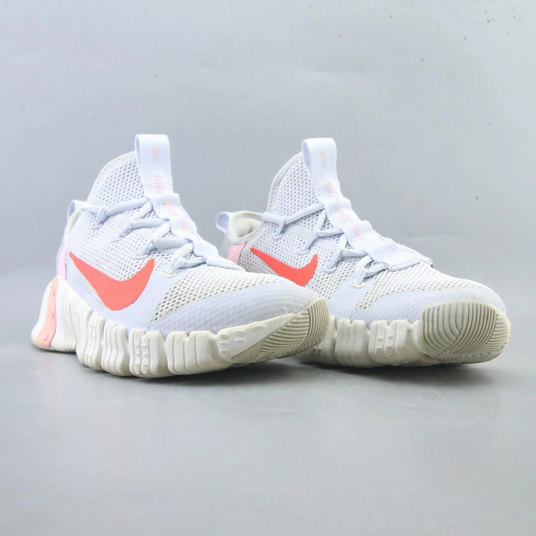 NIKE FREE METCON 3 sporty Nike shoe designs