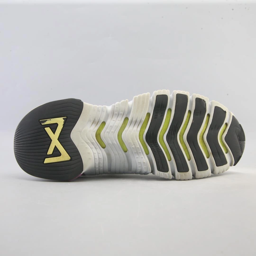 NIKE  FREE METCON 4 sporty Nike shoe designs