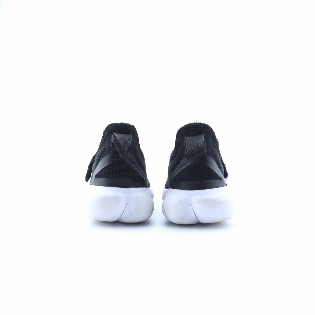 NIKE FREE RN 5.0 Nike running shoe close-ups