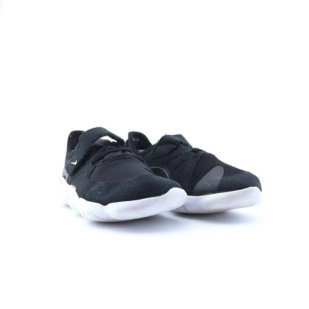 NIKE FREE RN 5.0 Nike running shoe close-ups
