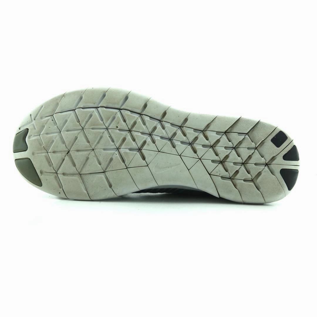 NIKE FREE RN CMTR Nike lifestyle footwear visuals