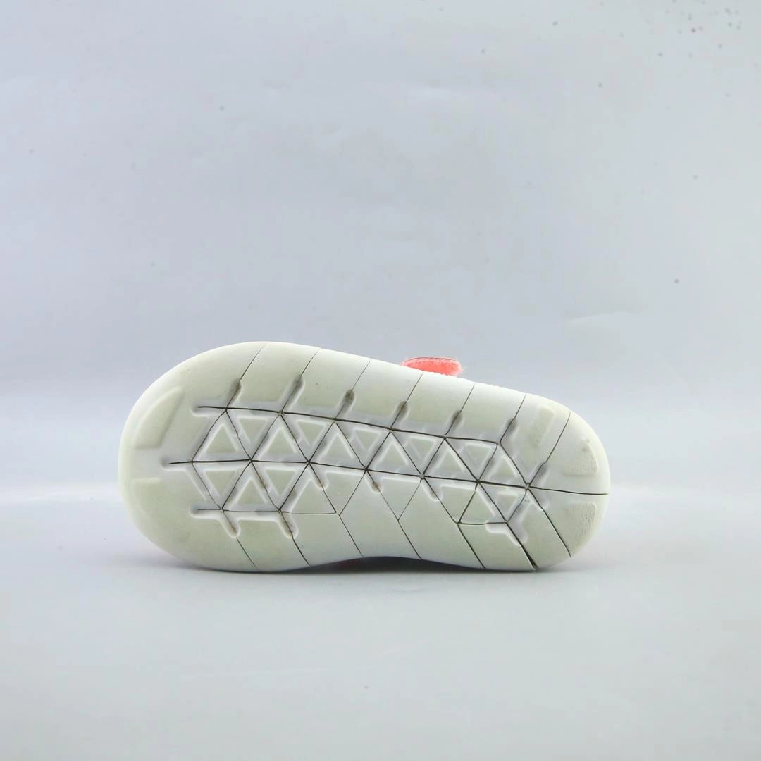 NIKE FREE RUN Nike casual shoe imagery