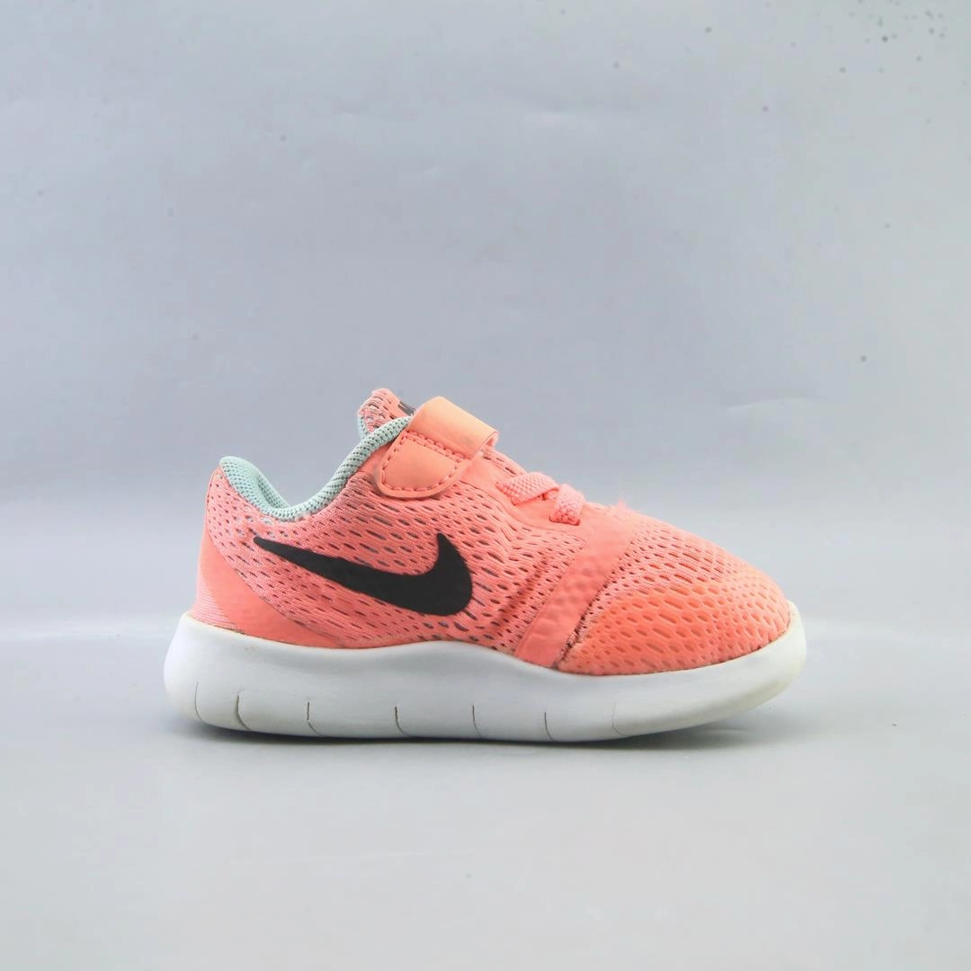 NIKE FREE RUN Nike casual shoe imagery
