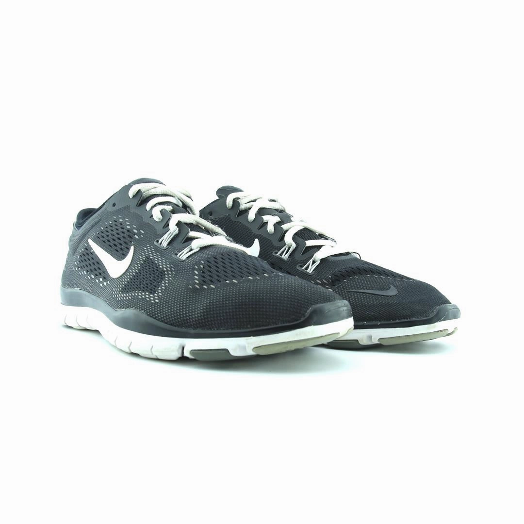 NIKE FREE TR FIT 4 Nike athletic footwear visuals