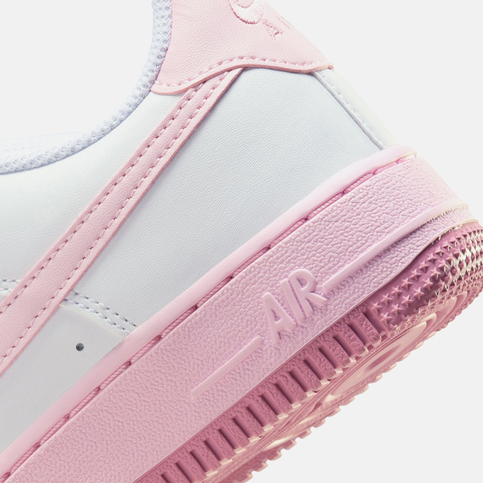 Nike GS Air Force 1 LV8 - White / Pink Foam Nike performance sneakers