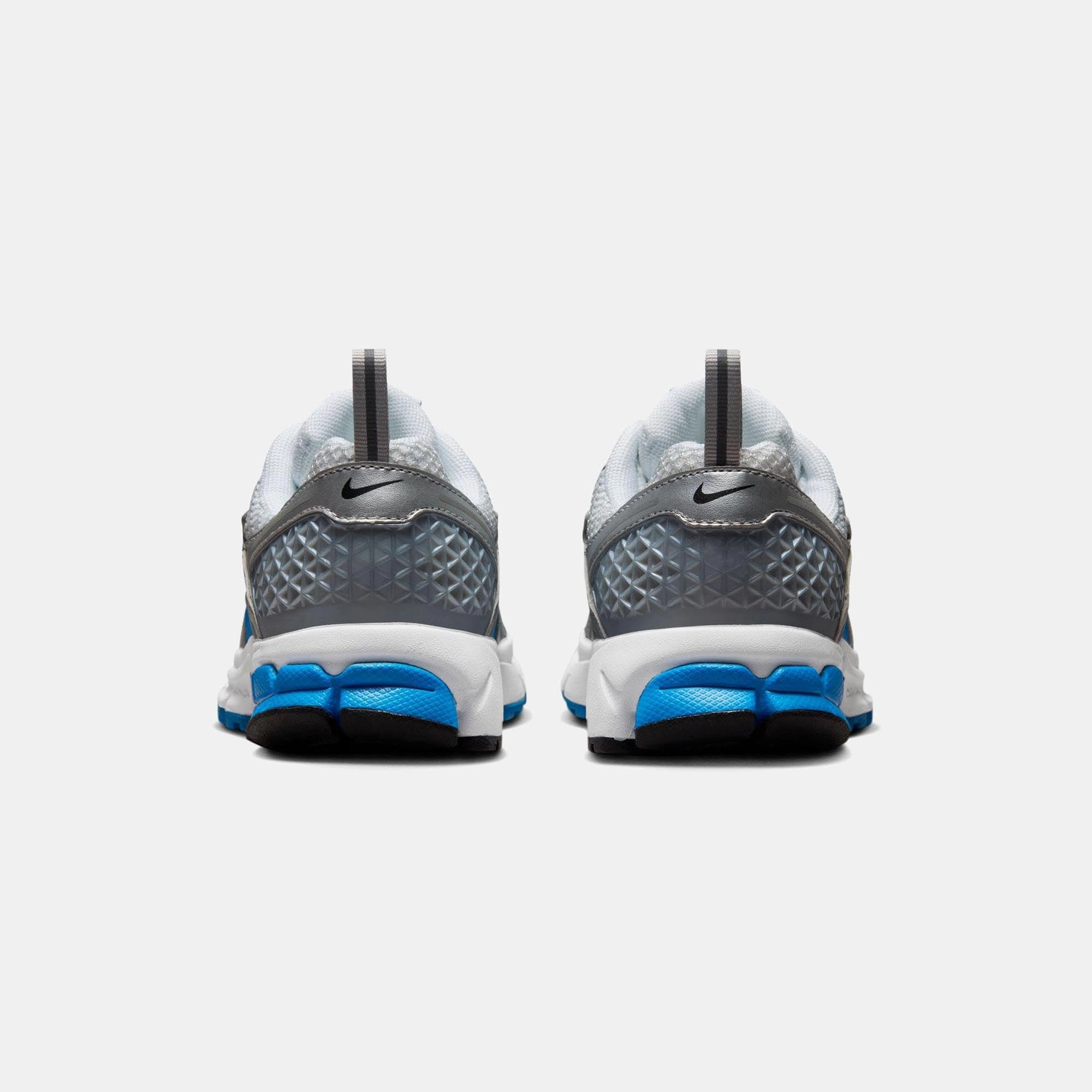 Nike GS Vomero 5 - White / Black / Pure Platinum / Photo Blue Nike performance sneakers