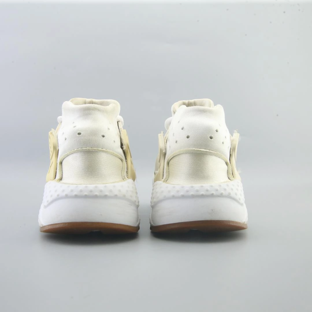 NIKE  HUARACHE RUN Nike performance shoe shots