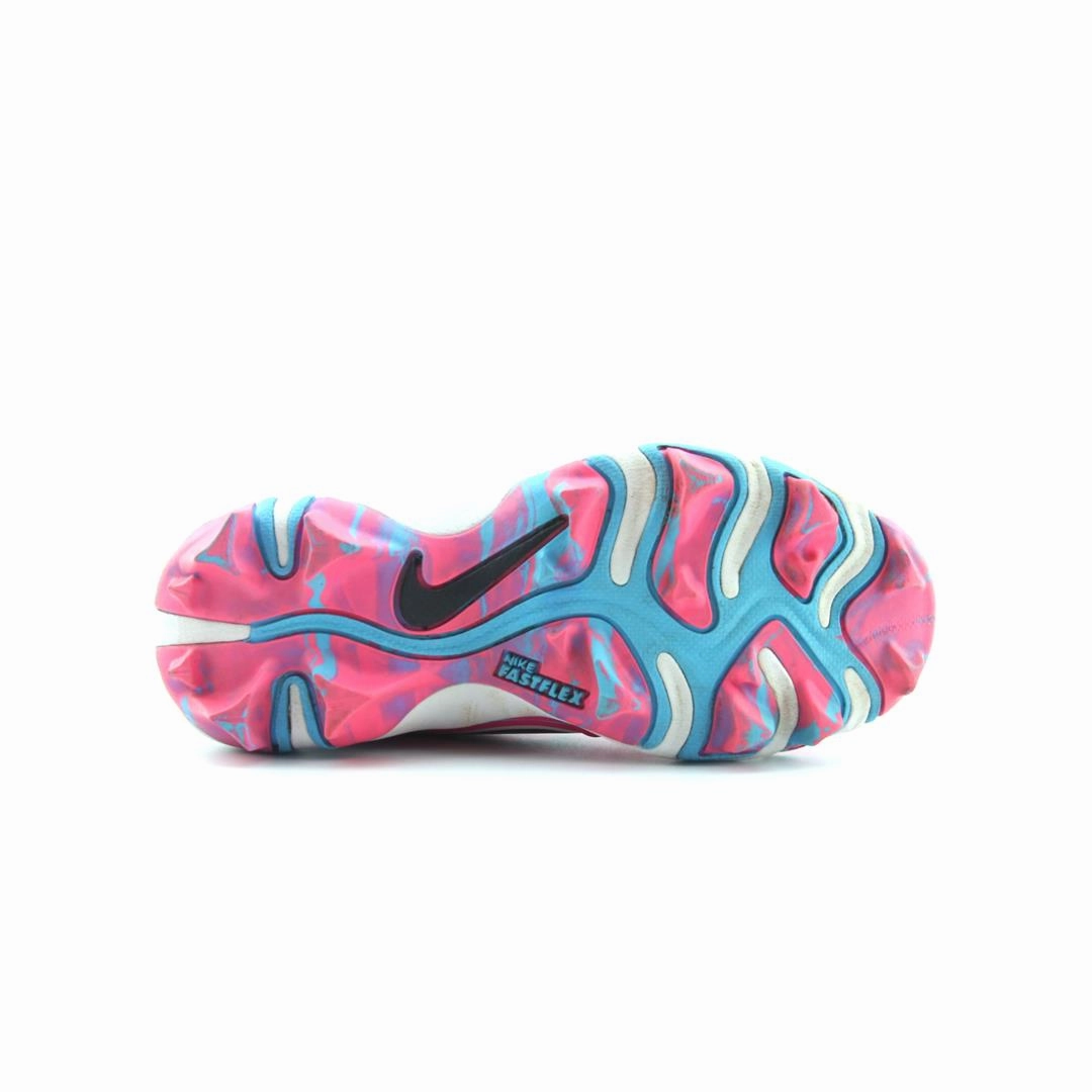 NIKE HYPERDIAMOND 3 KEYSTONE stylish Nike trainer looks