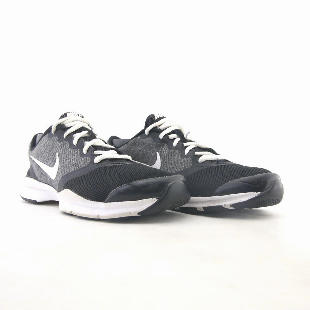 NIKE  IN-SEASON TR 4 modern Nike footwear styles