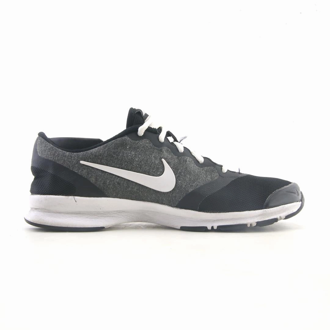 NIKE  IN-SEASON TR 4 modern Nike footwear styles