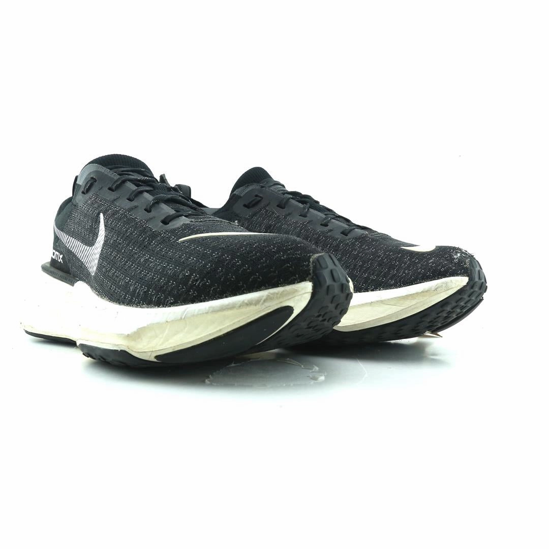 NIKE INVINCIBLE 3 Nike lifestyle footwear visuals