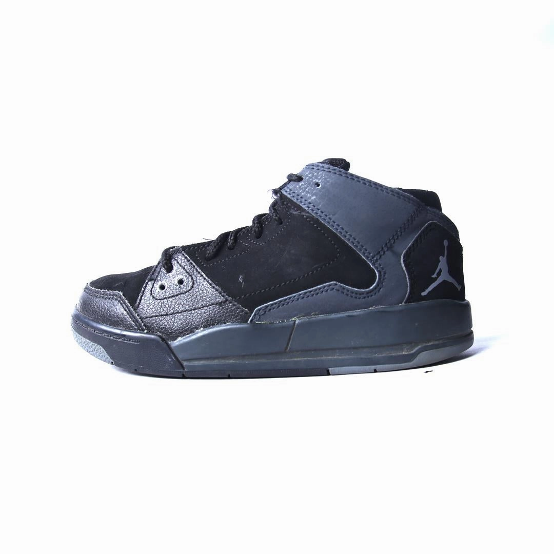 NIKE JORDAN FLIGHT Nike high-performance athletic shoes