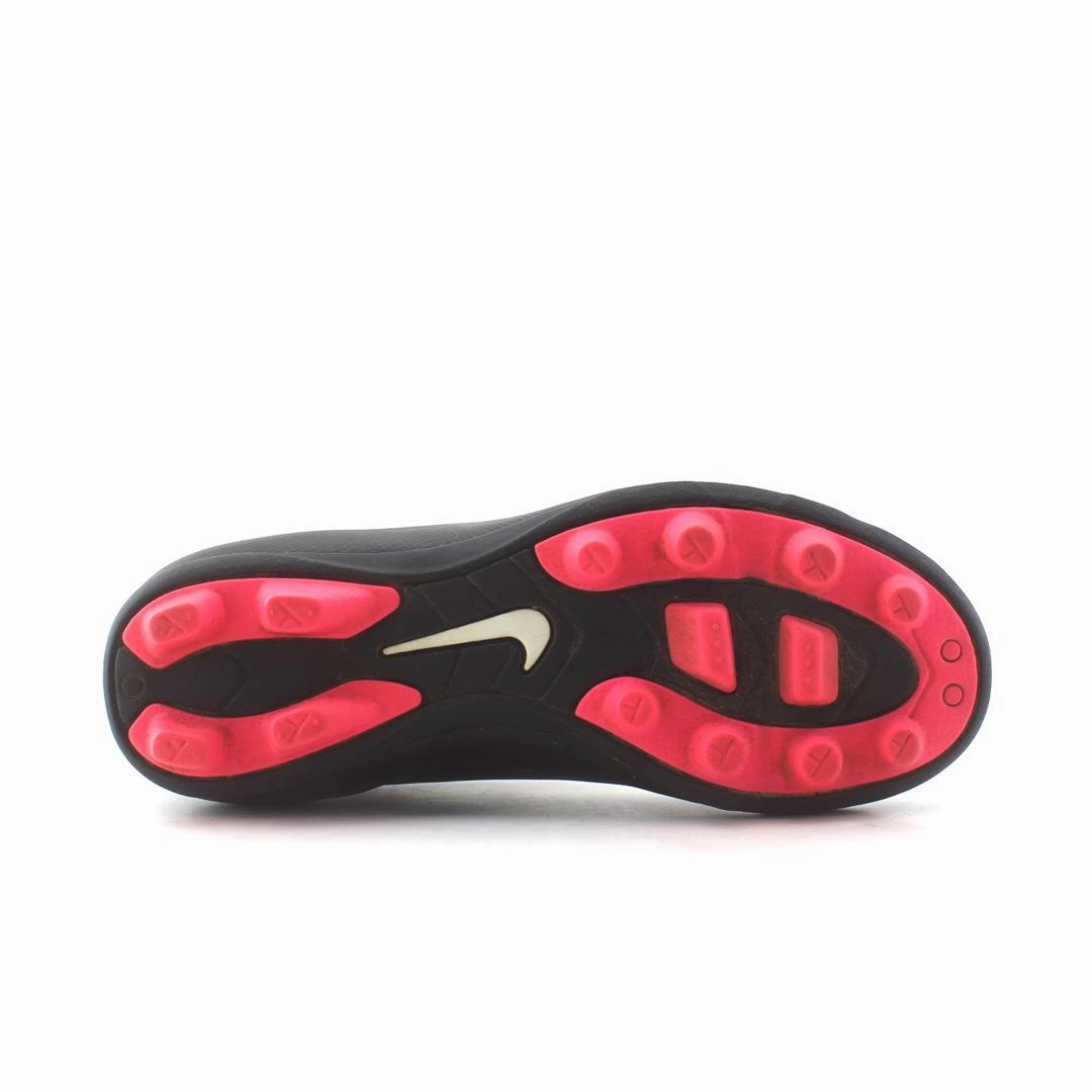 NIKE  JR BRAVATA FG Nike running shoe close-ups