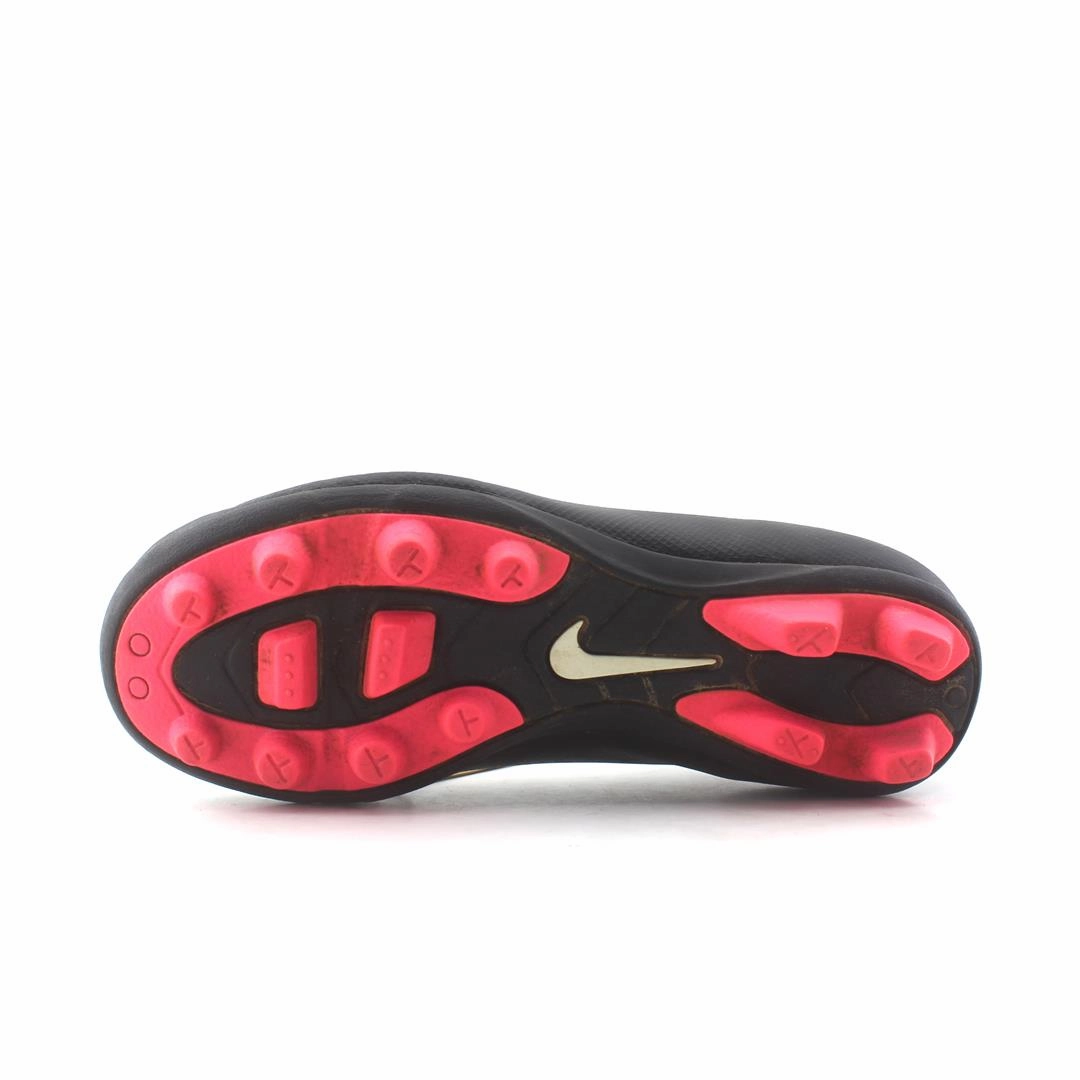NIKE  JR BRAVATA FG Nike running shoe close-ups