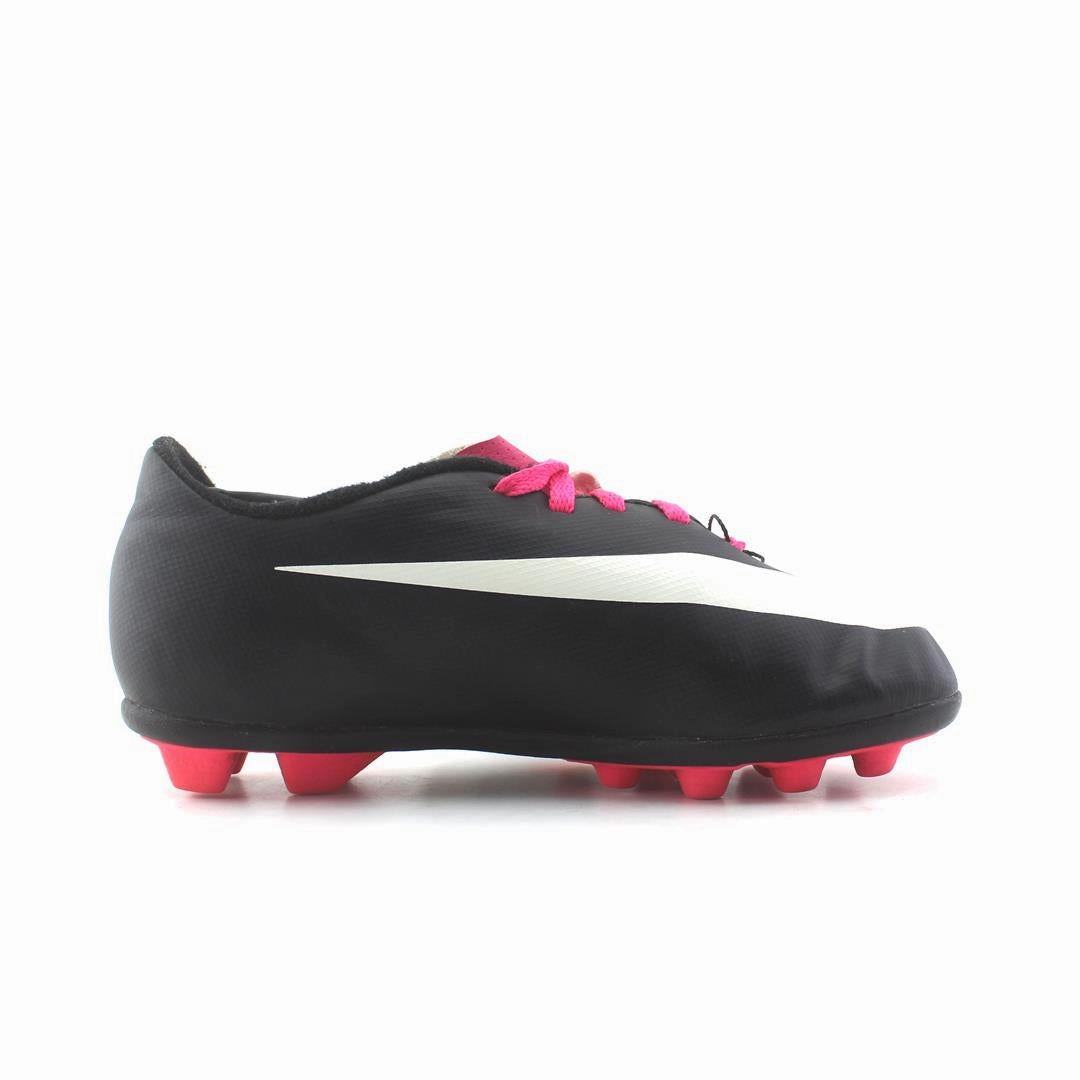 NIKE  JR BRAVATA FG Nike running shoe close-ups