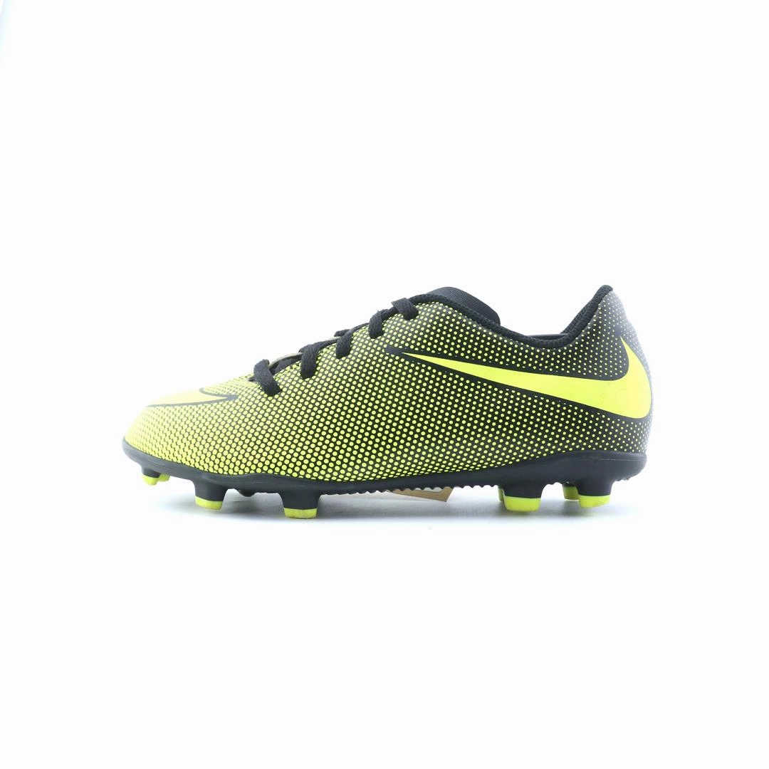 NIKE JR BRAVATA II FG Nike lightweight trainer models