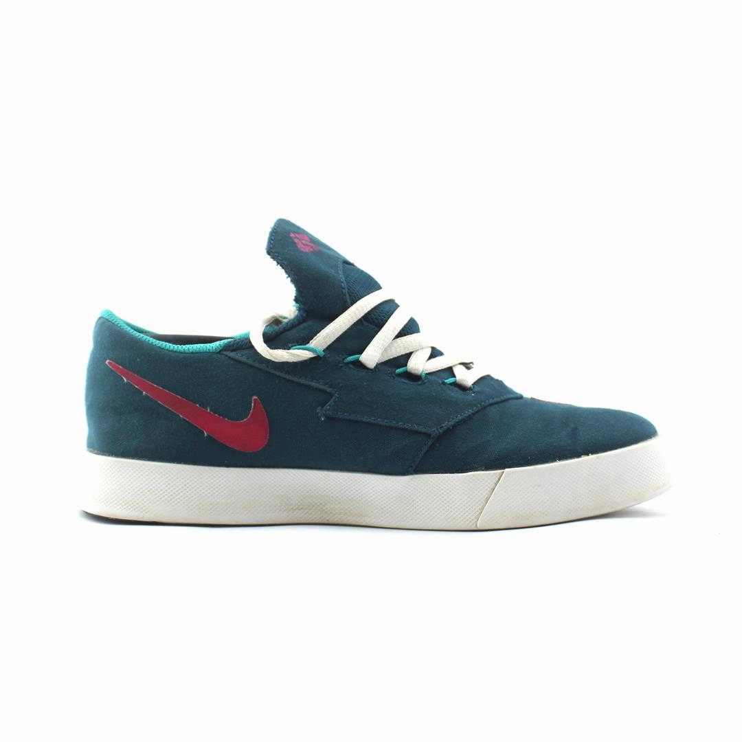 NIKE KD VULC LIGHT MIDNIGHT modern Nike footwear styles