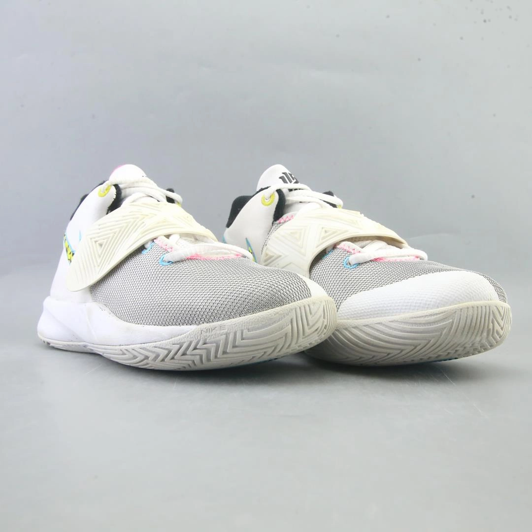 NIKE KYRIE FLYTRAP 3 Nike lifestyle footwear visuals