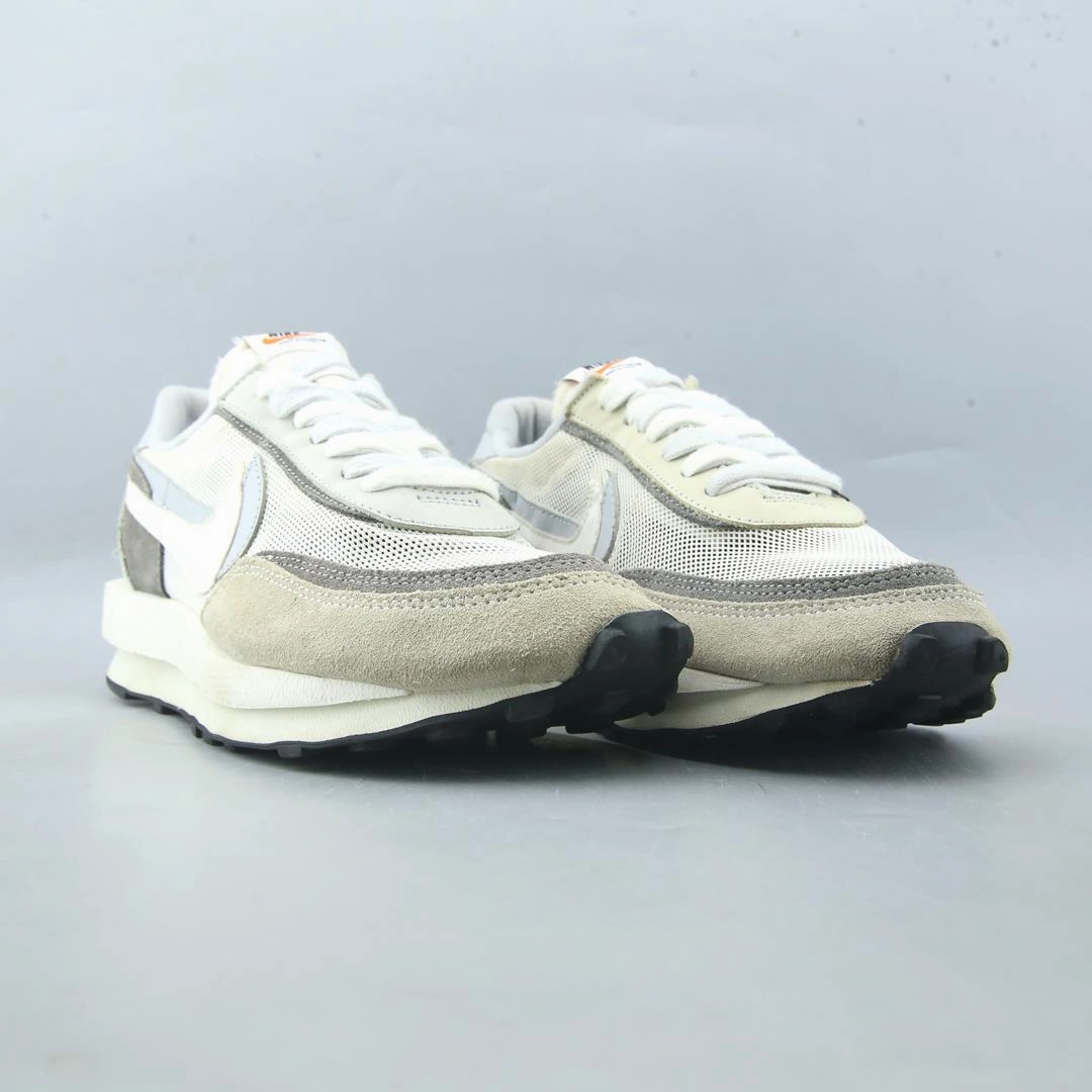 NIKE LD WAFFLE SACAI SUMMIT Nike lifestyle footwear visuals