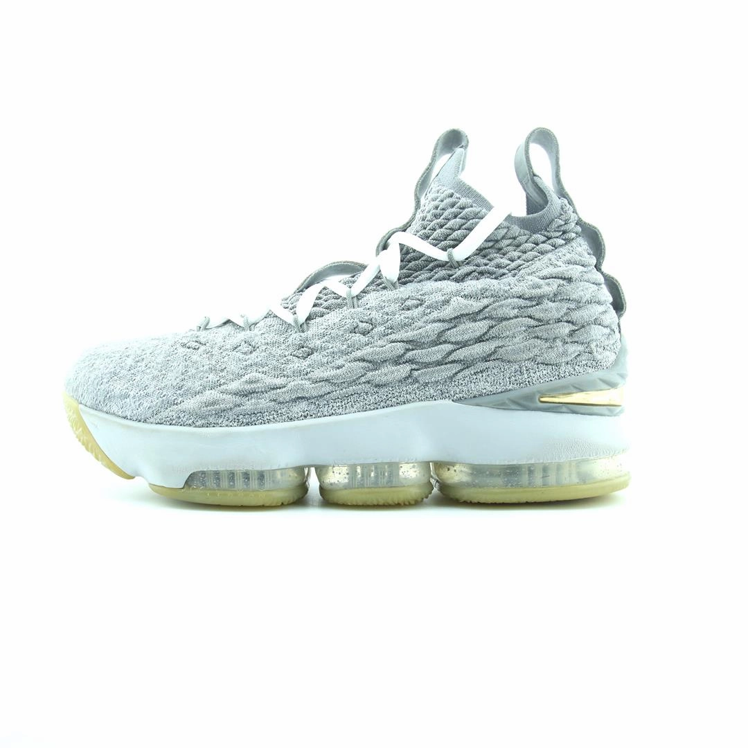 NIKE  LEBRON 15 Nike bold colorway footwear