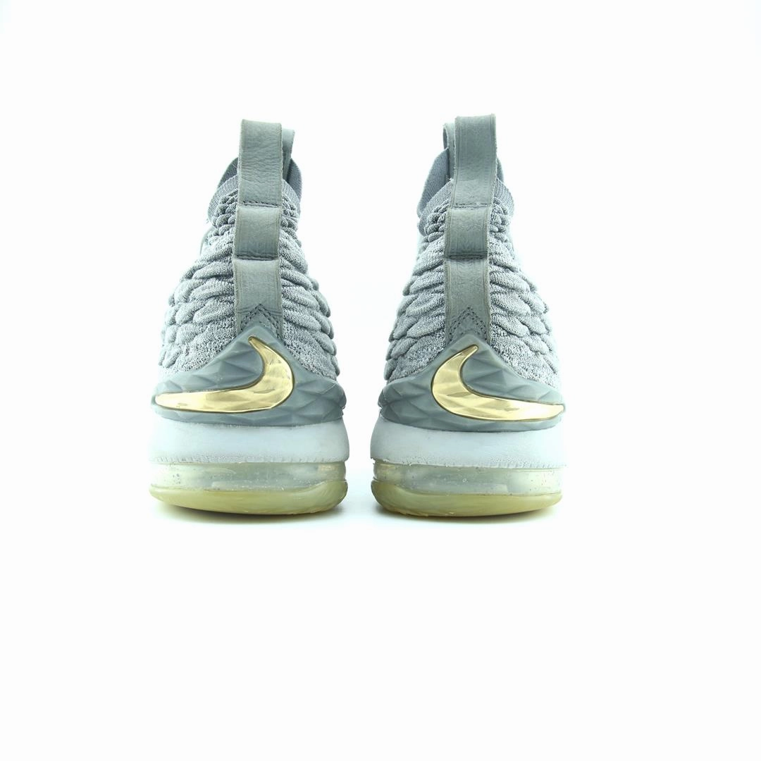 NIKE  LEBRON 15 stylish Nike trainer looks
