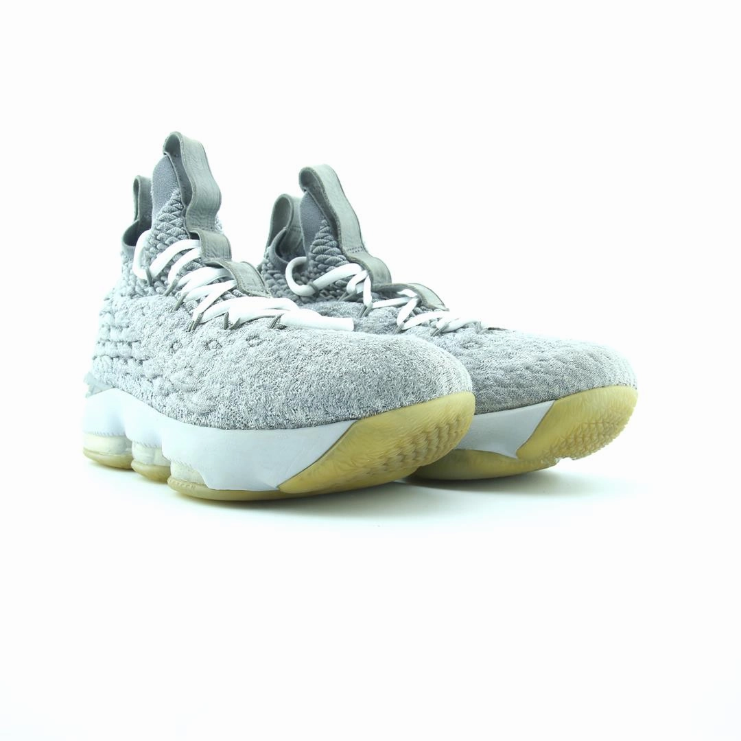 NIKE  LEBRON 15 stylish Nike trainer looks