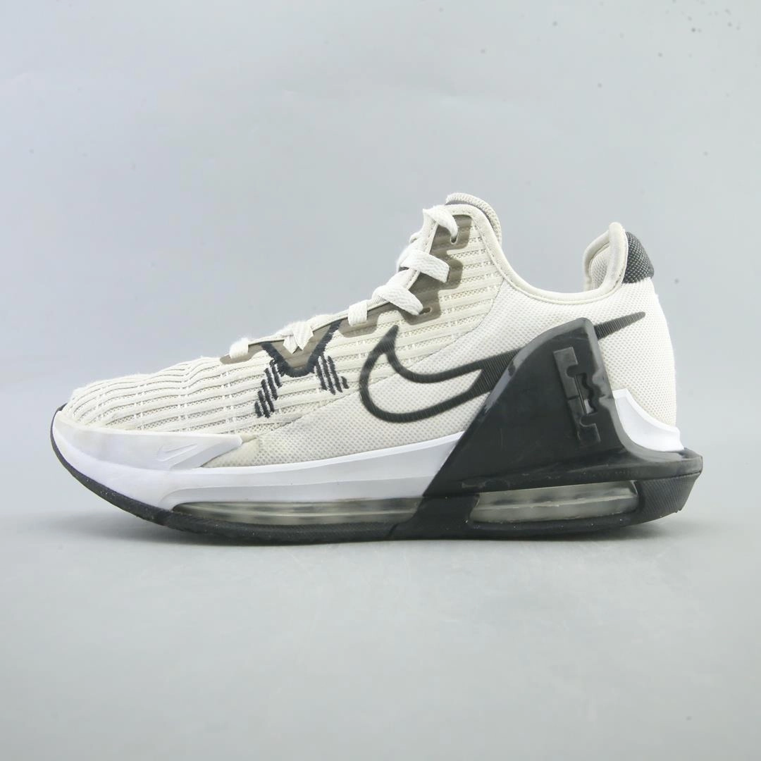 NIKE LEBRON WITNESS 6 TB Nike supportive fitness footwear