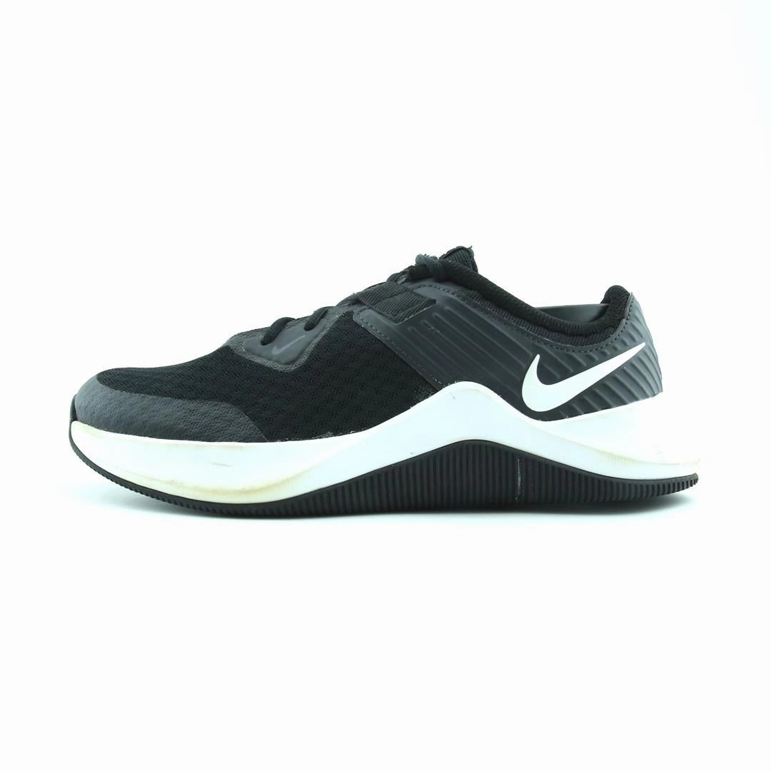NIKE MC TRAINER Nike innovative sneaker designs