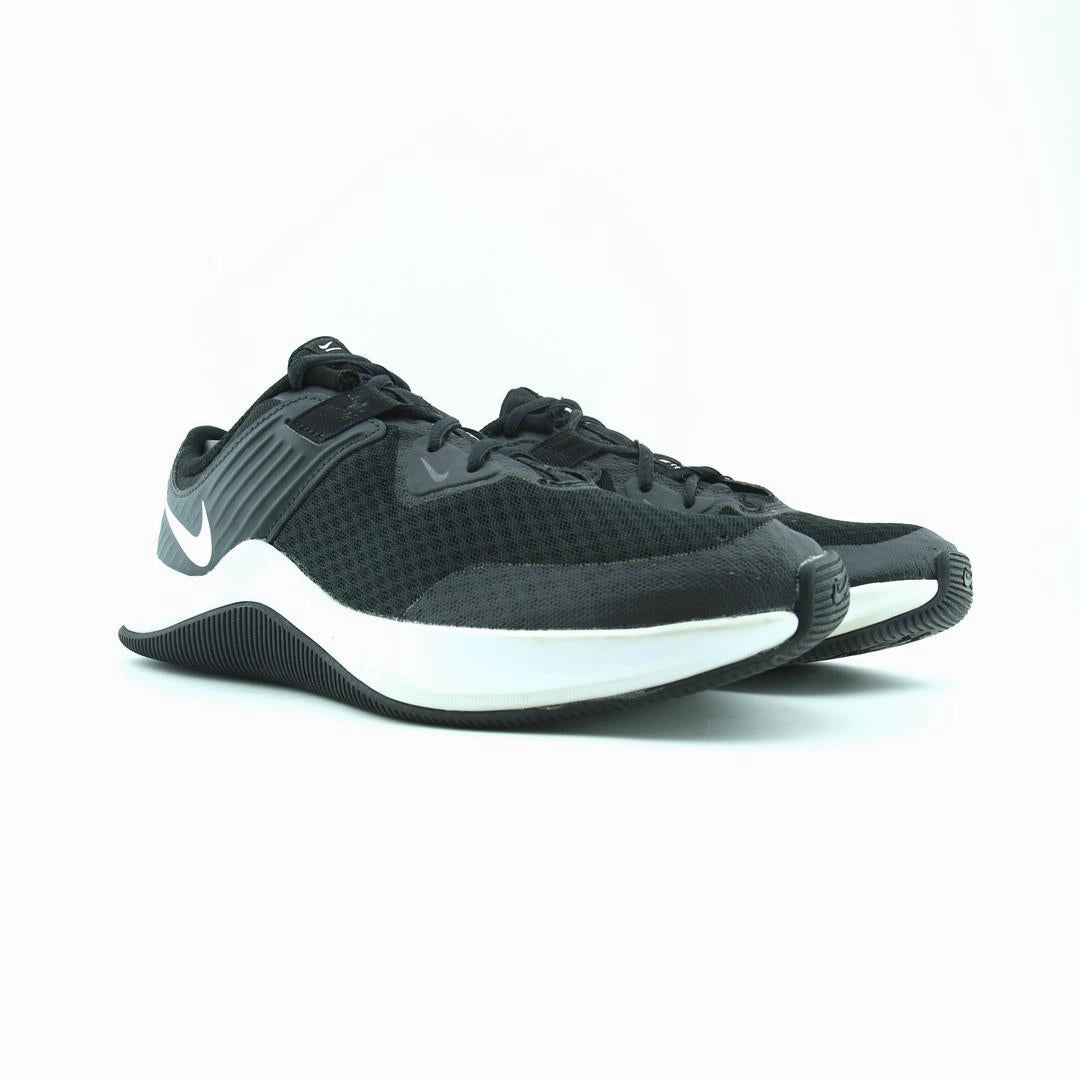 NIKE MC TRAINER Nike sneaker detail shots