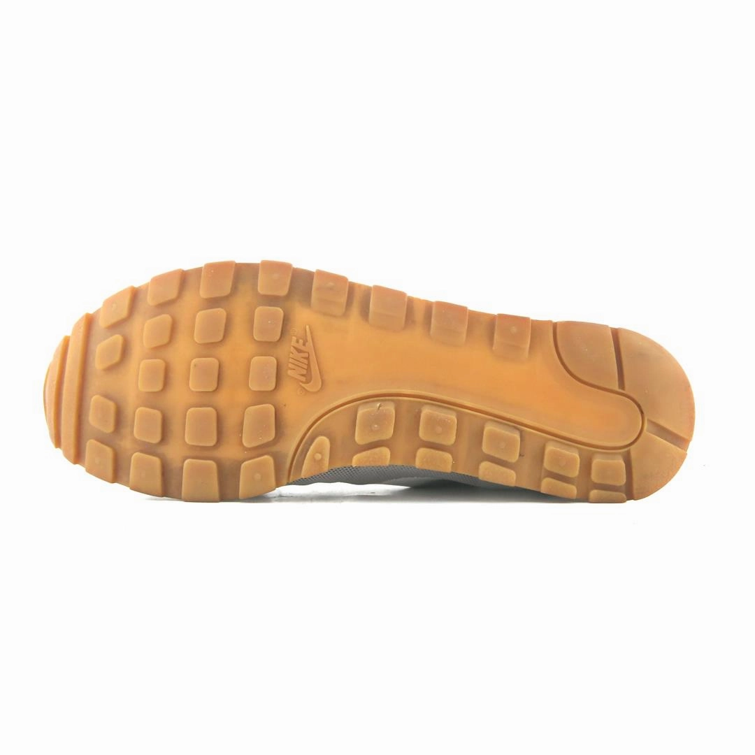 NIKE MD RUNNER 2 classic Nike shoe photos