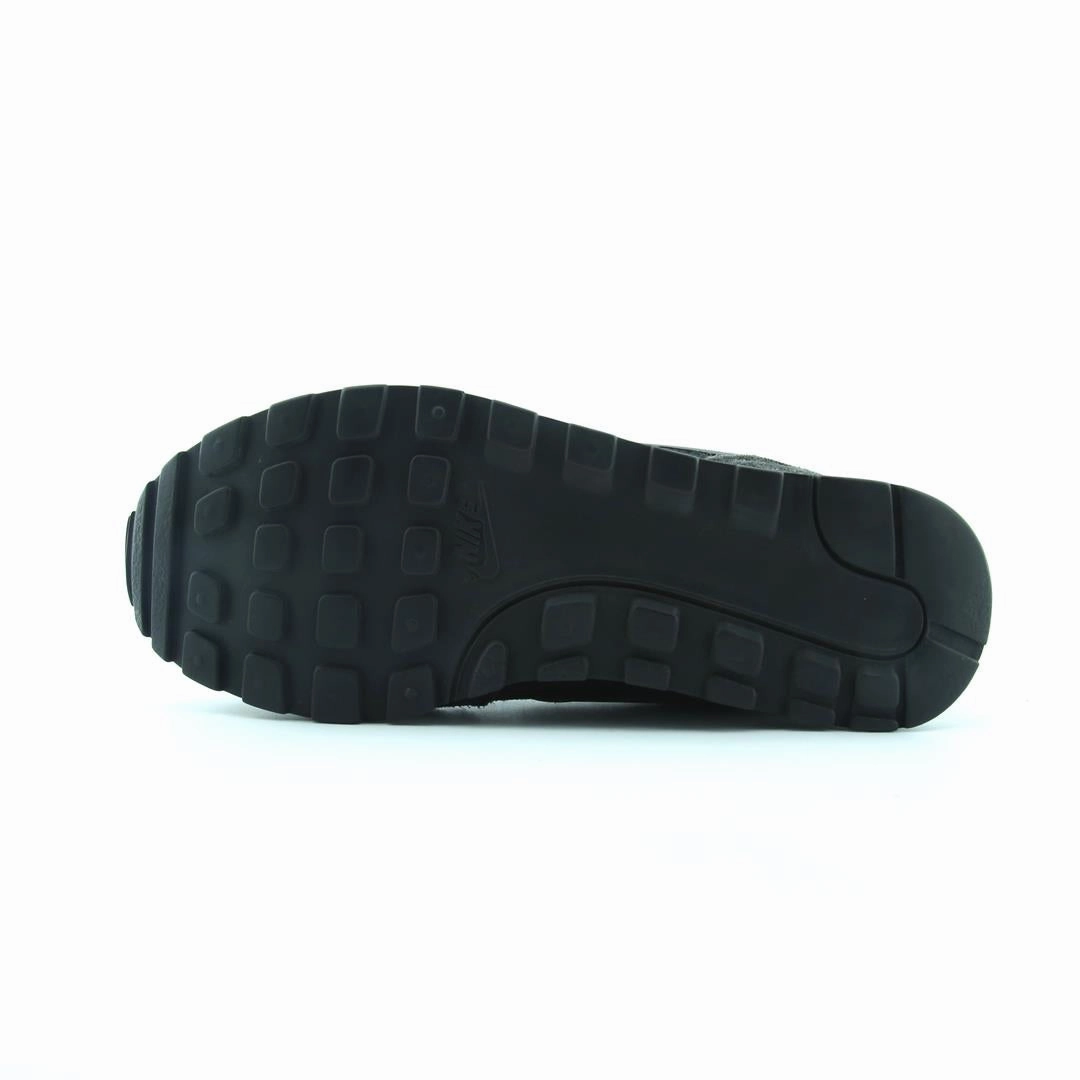 NIKE MD RUNNER 2 Nike athletic footwear visuals