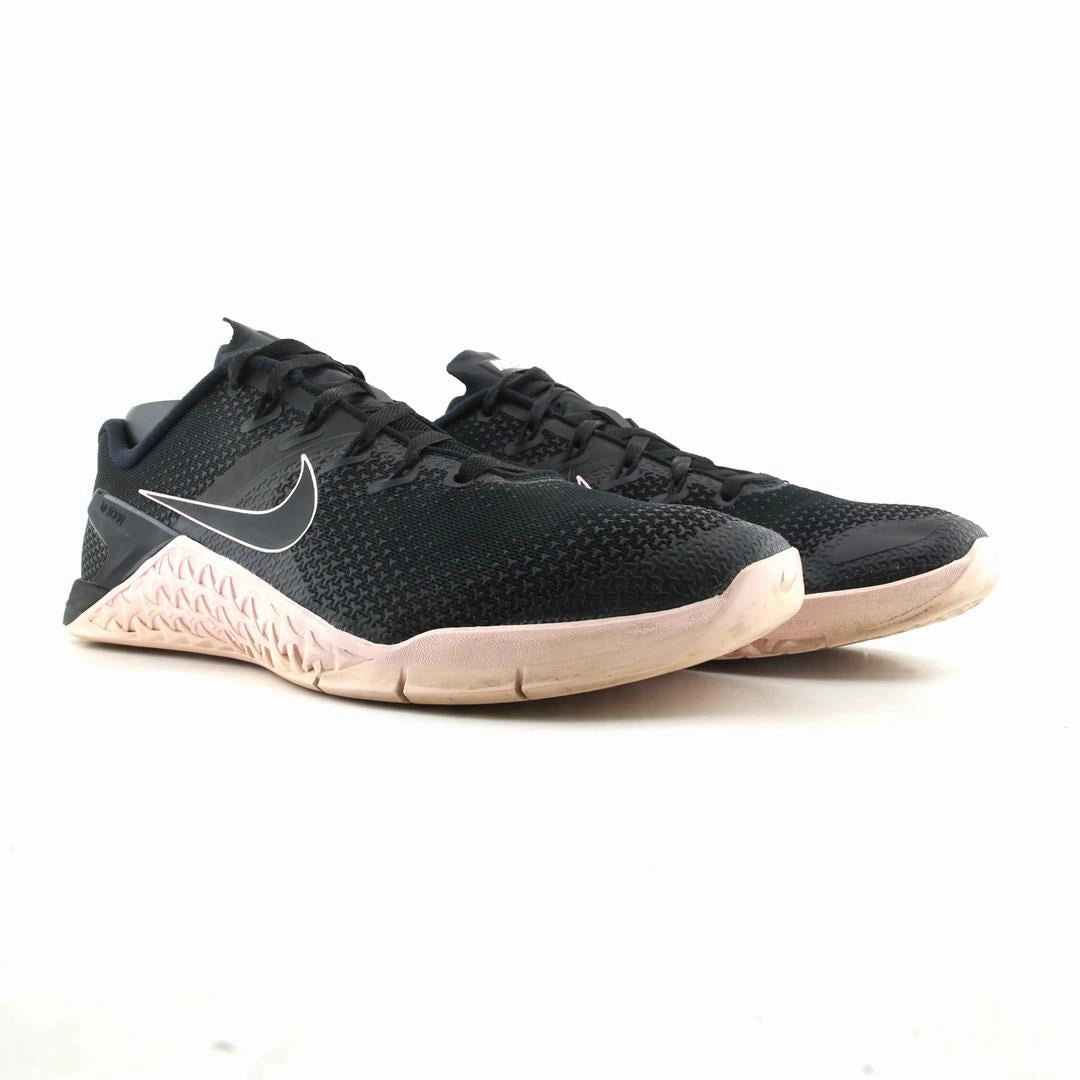 NIKE METCON 4 Nike athletic footwear visuals