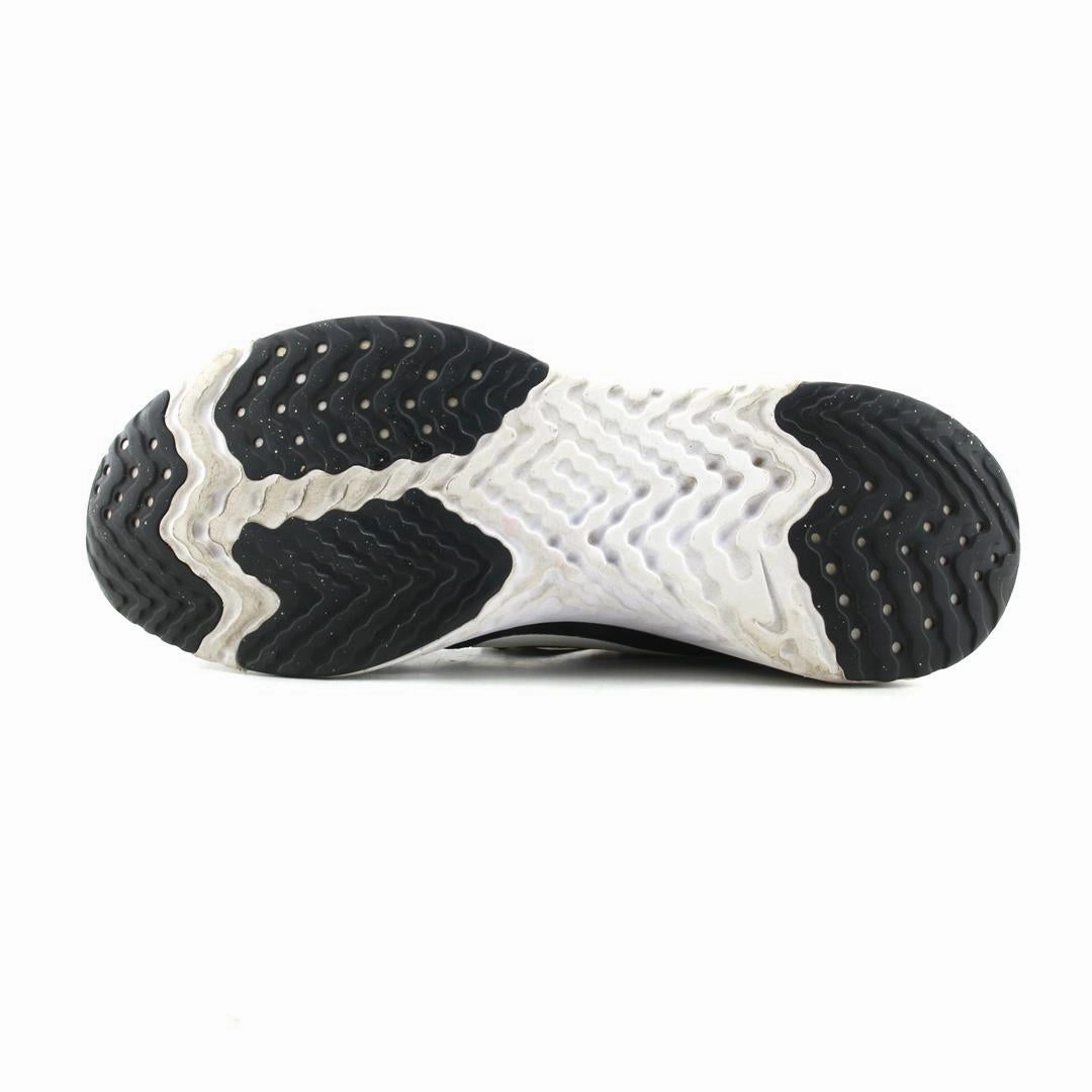 NIKE ODYSSEY stylish Nike trainer looks