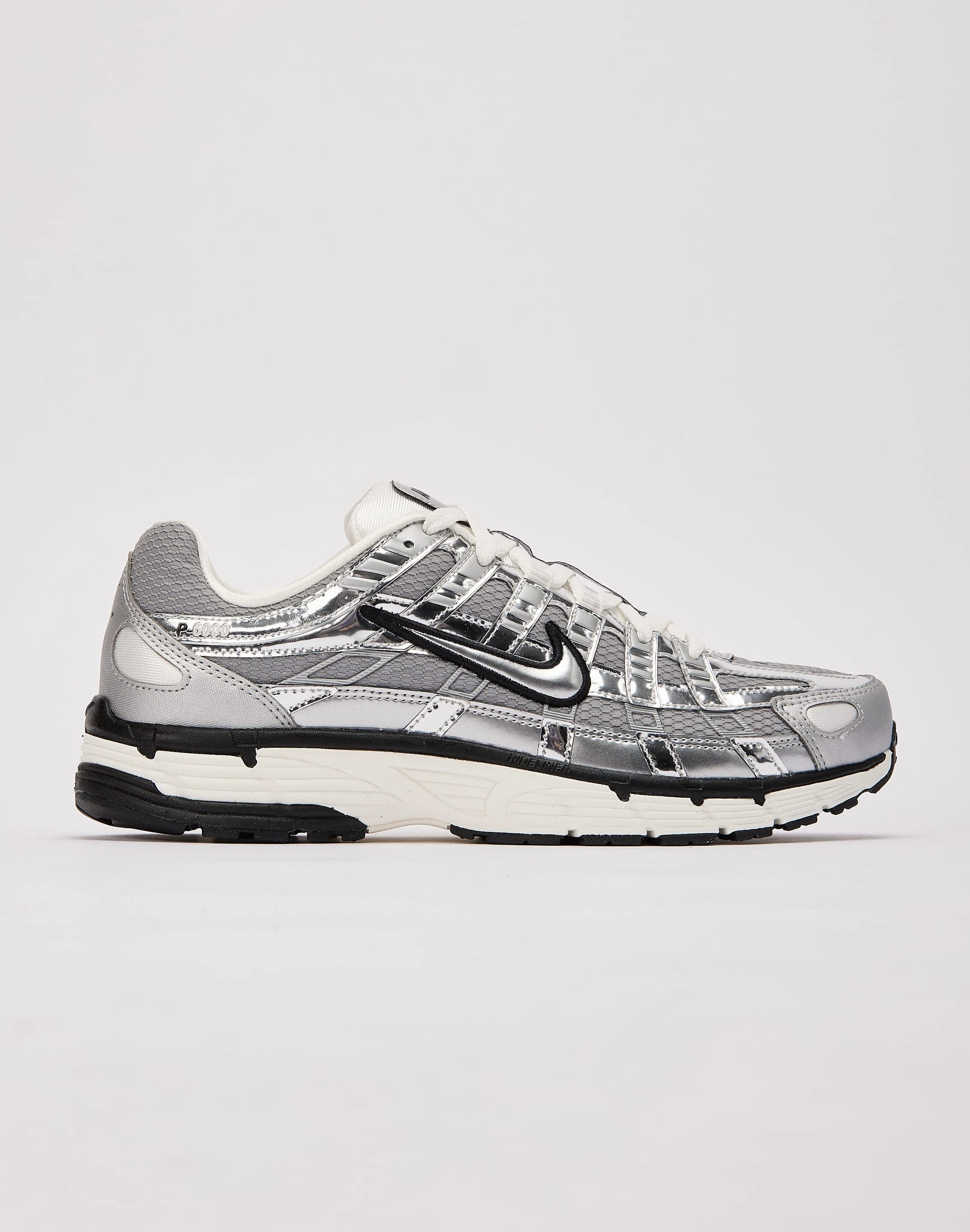 Nike P-6000 Nike casual sneakers with modern design