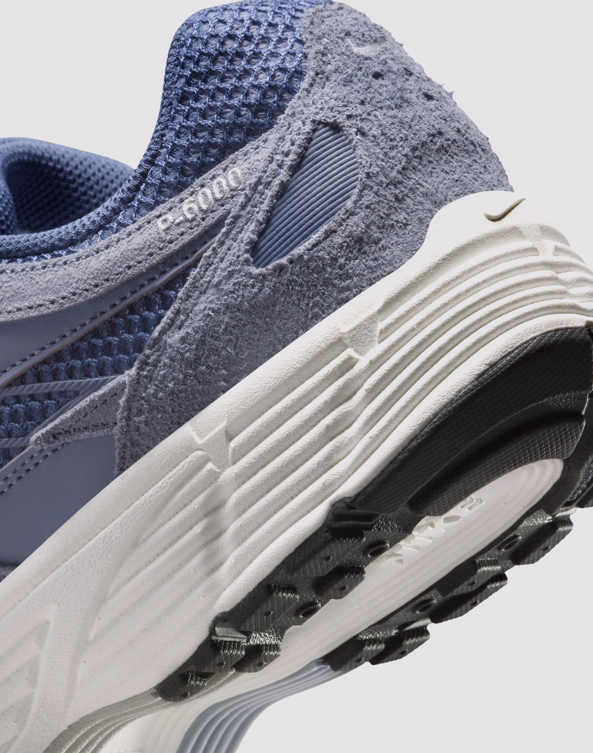 Nike P-6000 SE Comfort Trainers
