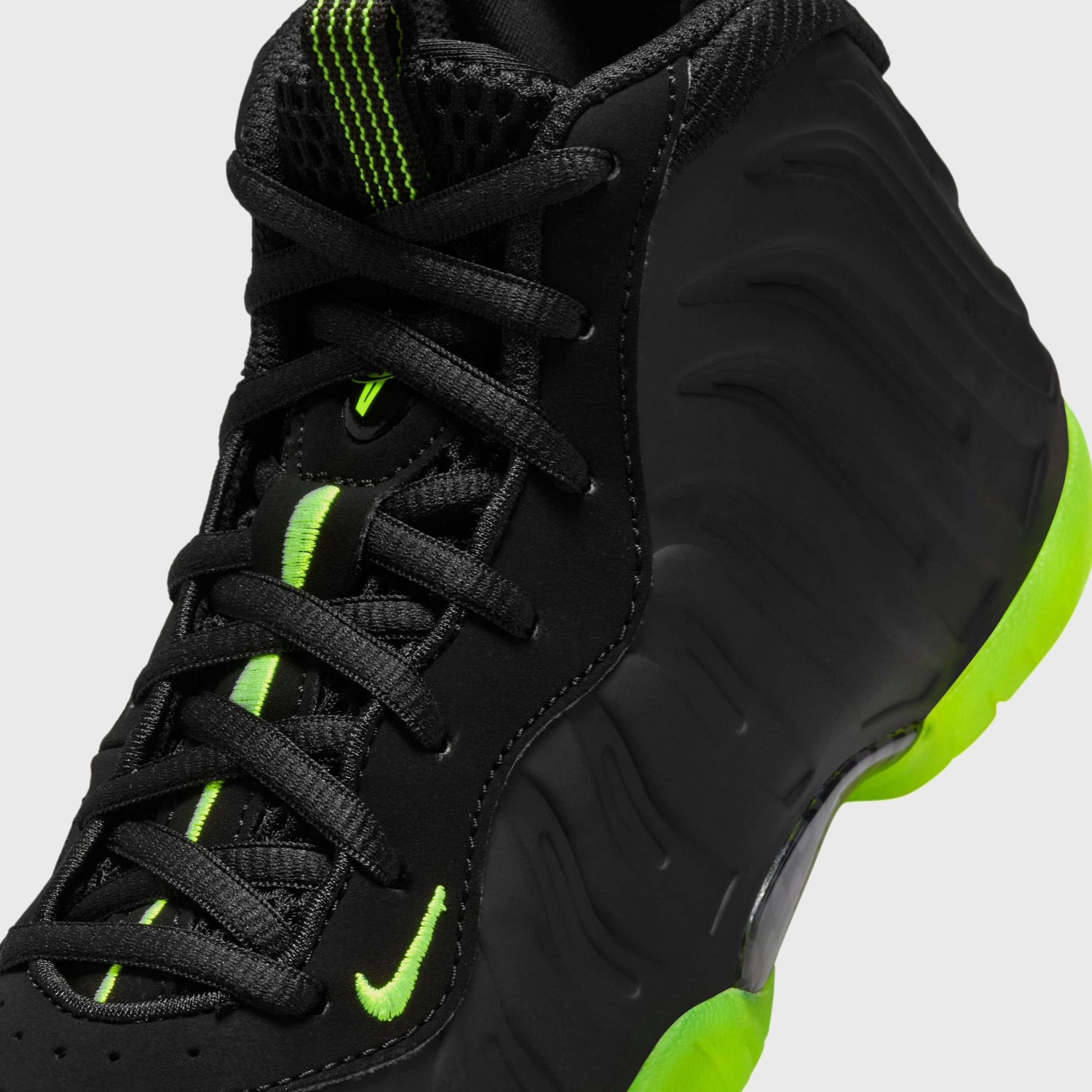 Nike PS Little Posite One - Black / Volt Nike performance sneakers