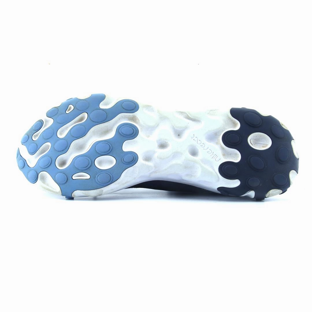 NIKE REACT ELEMENT 55 sporty Nike shoe designs