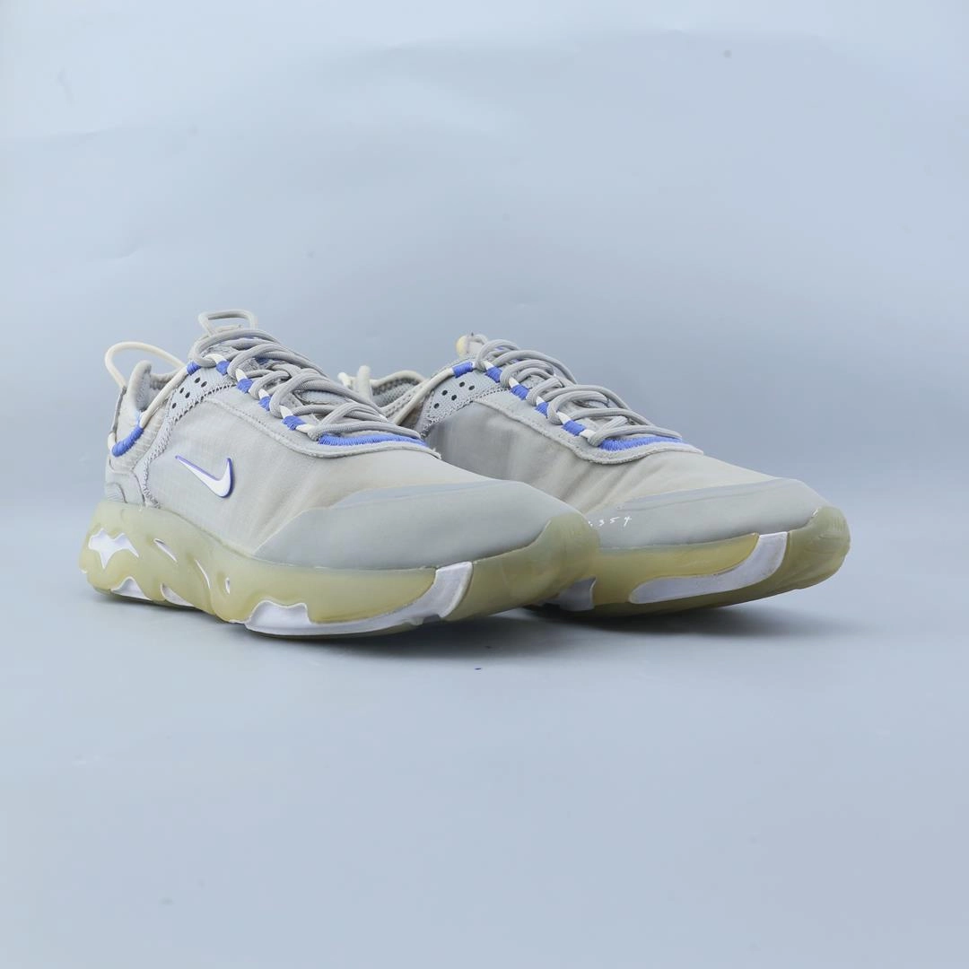 NIKE REACT LIVE Nike athletic footwear visuals